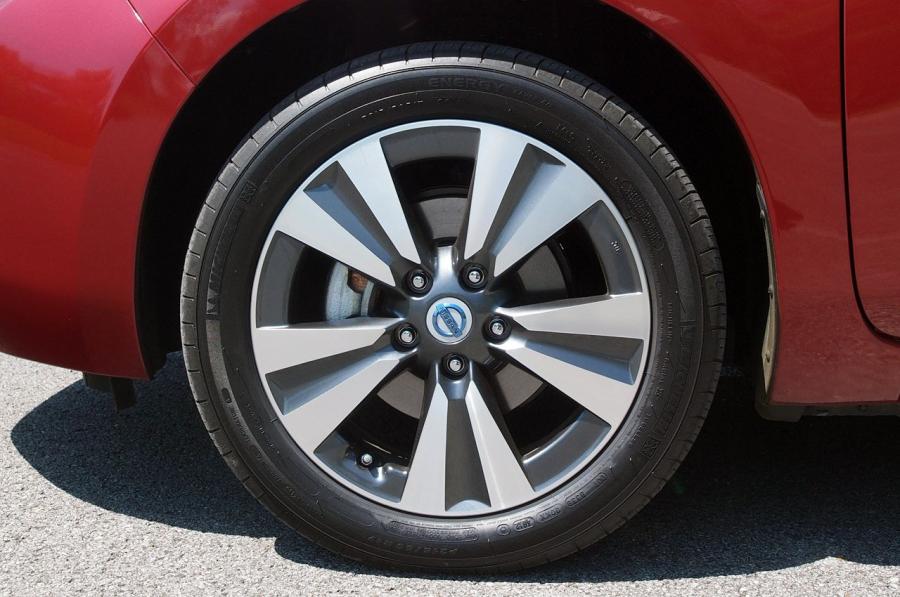  Nissan Leaf 2013 года  (фото 61 из 63)